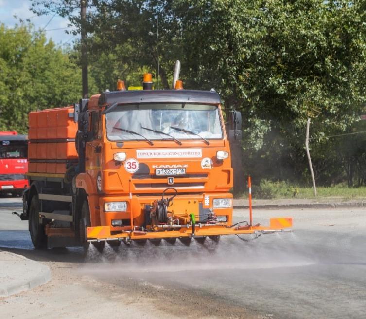 В Вологде началась весенняя уборка улиц с применением специального шампуня